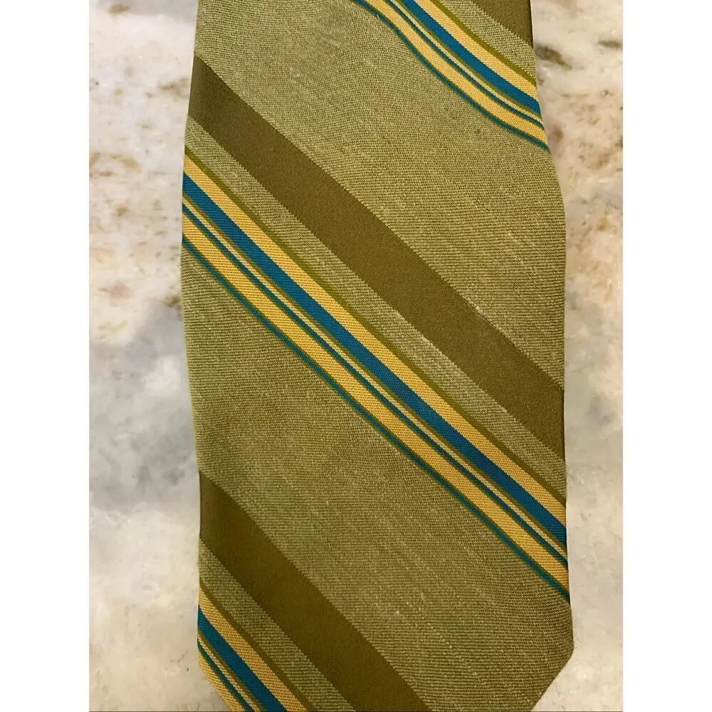 independent wembley necktie